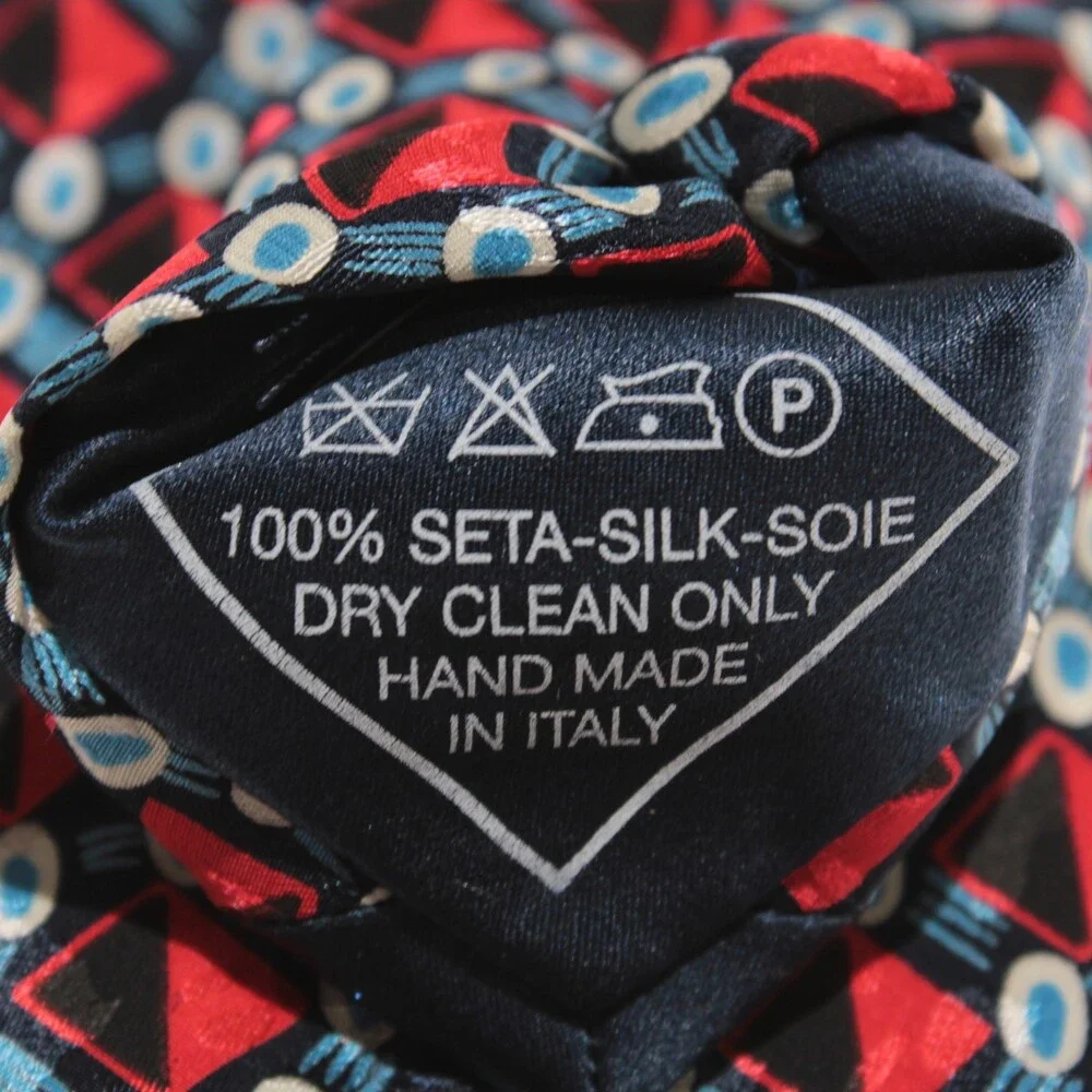 Italo Ferretti NWT Neck Tie in Red / Blue / Black Geometric Print 100% Silk